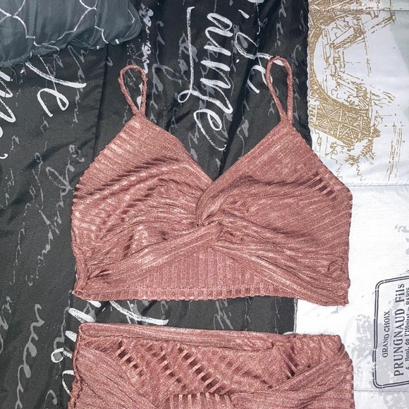 Dress - Picture 2 of 5